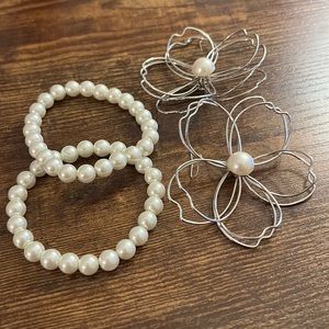 Cute Pearl Bracelet and Earring Set